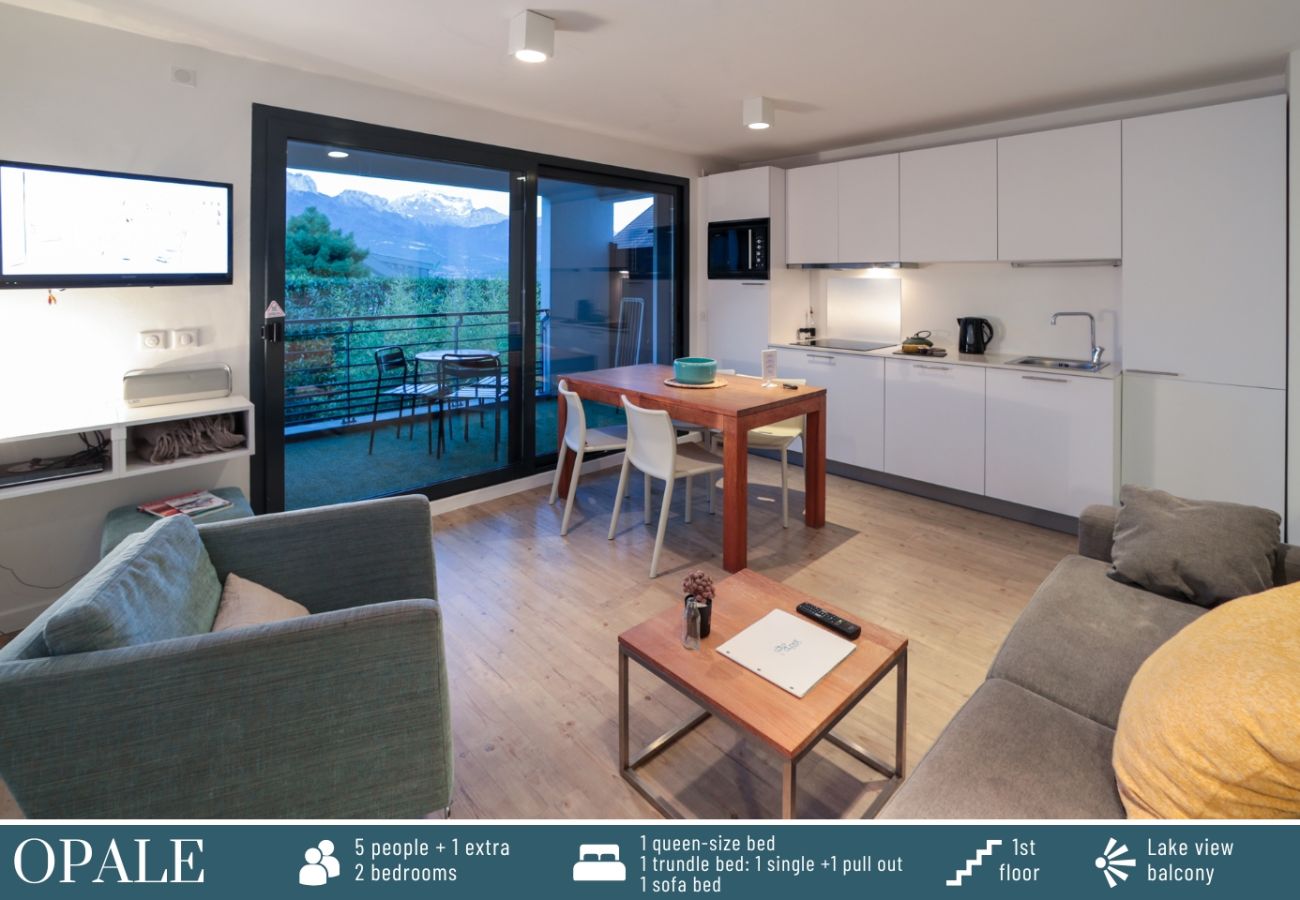 Aparthotel in Sévrier - Cote Ouest: OPALE