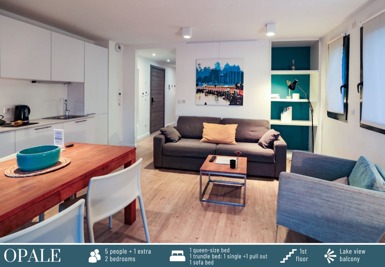 Aparthotel in Sévrier - Cote Ouest: OPALE