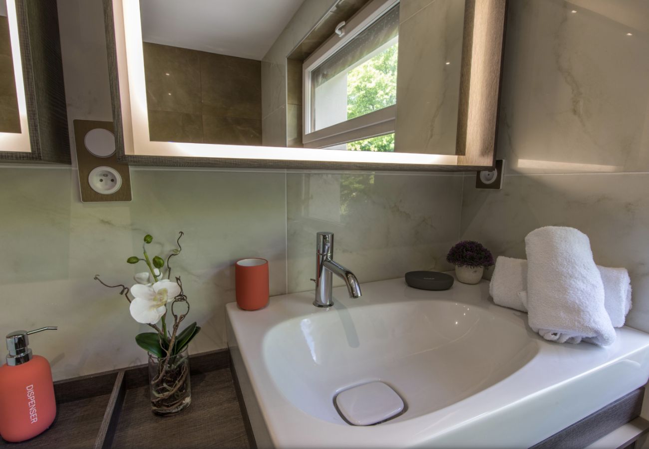 Apartment in Sévrier - Villa l'or bleu: LE DUPLEX