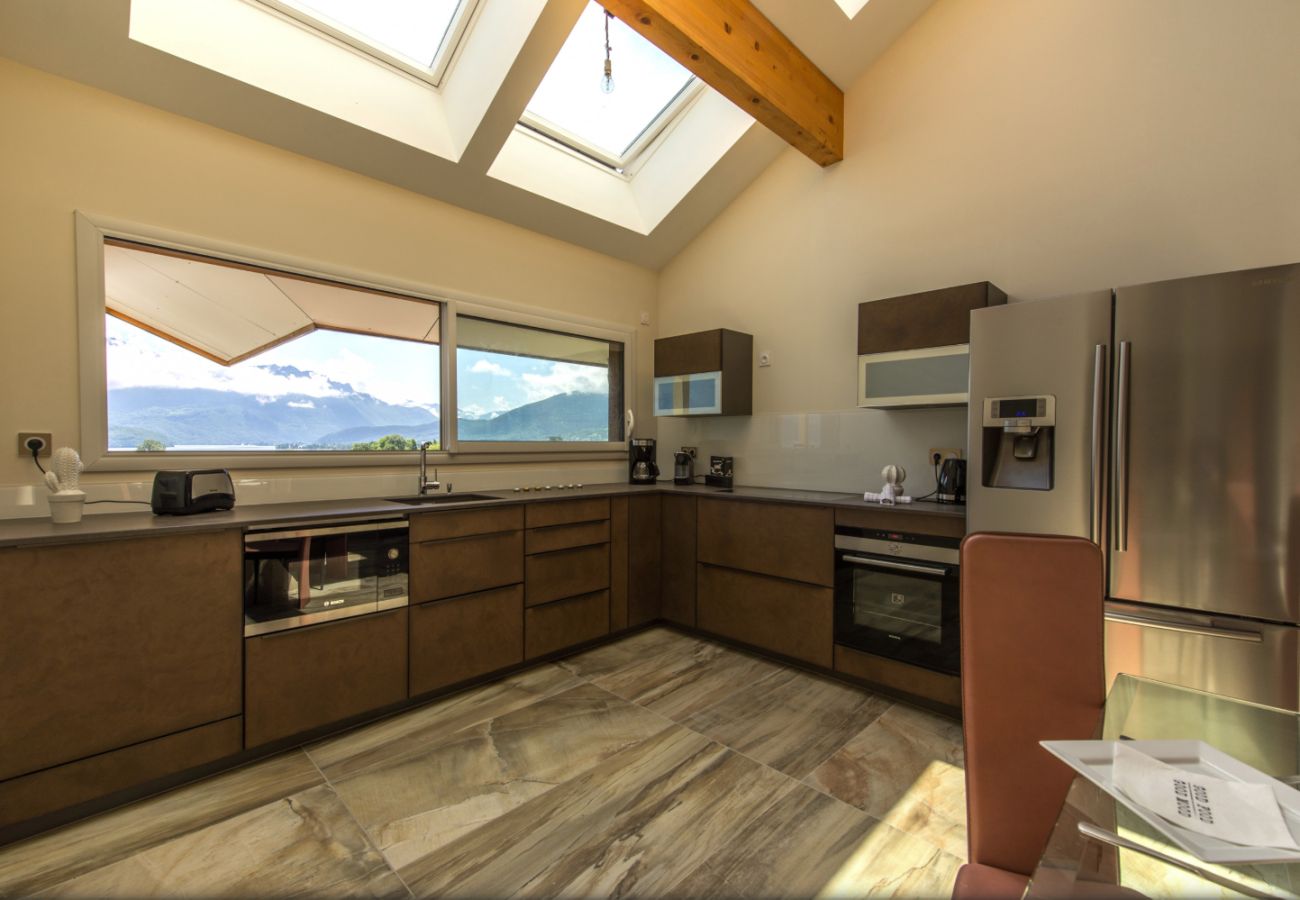 Apartment in Sévrier - Villa l'or bleu: LE DUPLEX