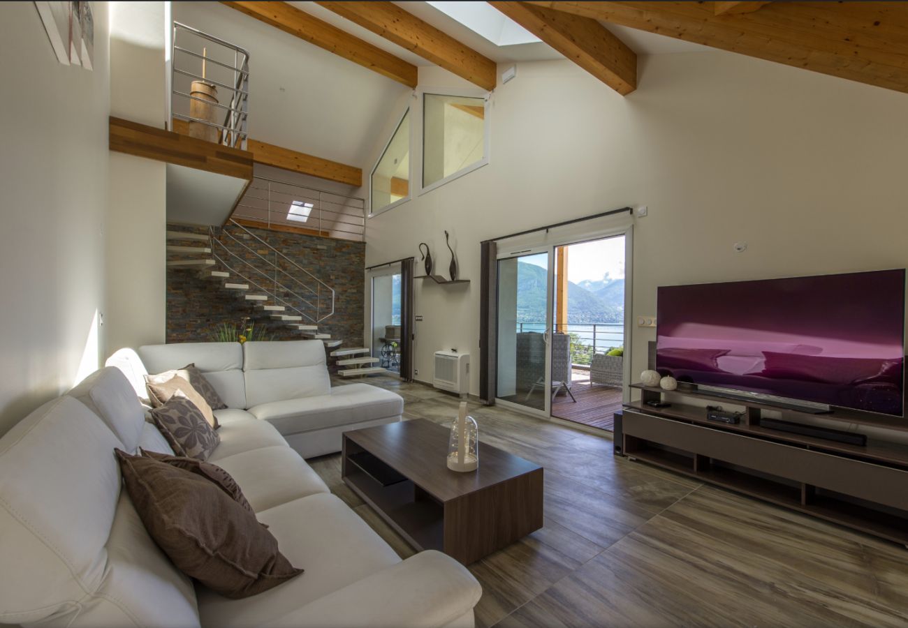 Apartment in Sévrier - Villa l'or bleu: LE DUPLEX